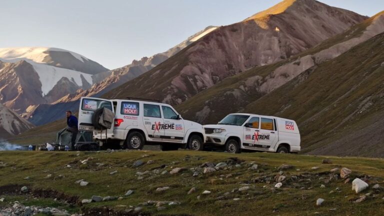 LIQUI MOLY Extreme Mongolia legt neue Offroad-Selbstfahrerreise zu den Adlerjägern auf