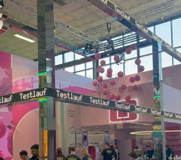 LED-Anzeigetechnik von Daylite Informationssysteme GmbH auf der ITB Berlin im Einsatz